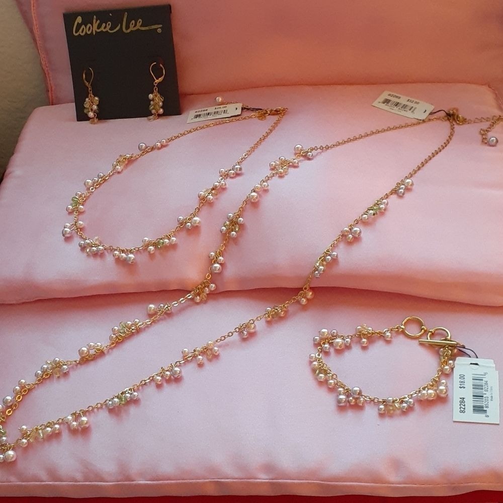 Cookie Lee Gold Tone Pearl Crystal Dangle Necklace Bracelet Earrings 4 pc Set